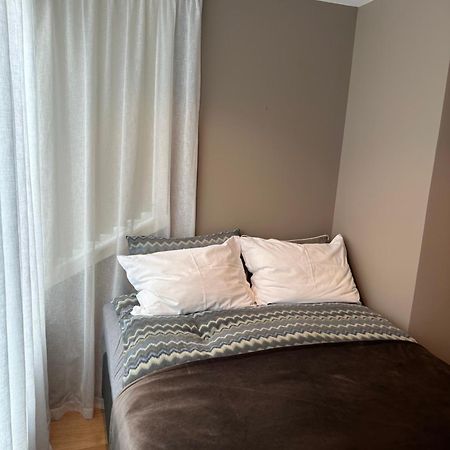 Urban And Quiet Apartment In City Centrum Тромсьо Екстериор снимка