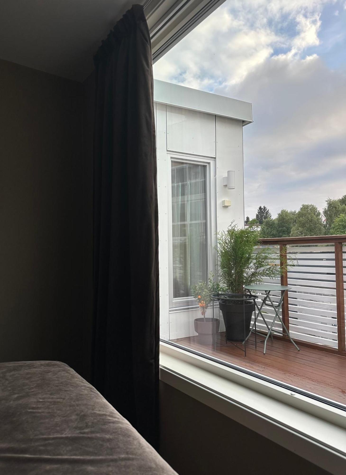 Urban And Quiet Apartment In City Centrum Тромсьо Екстериор снимка